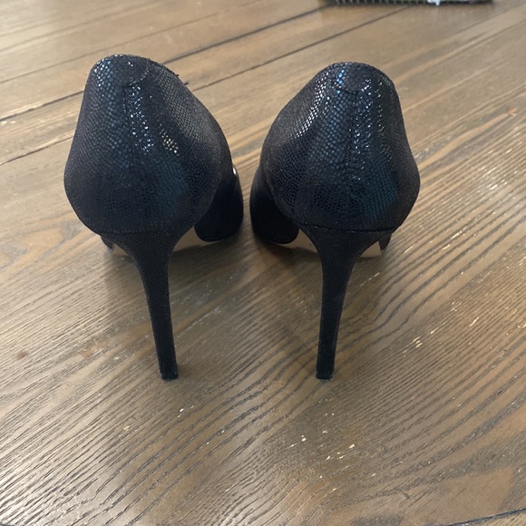 Jessica Simpson heels - Picture 2 of 4